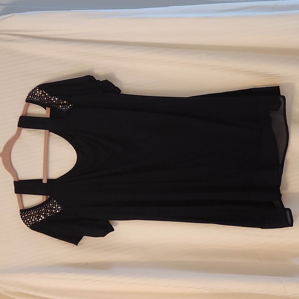 Top - Picture 2 of 4